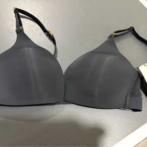 Lively Size S The Flex No-Wire Bra: Jet Black Bra